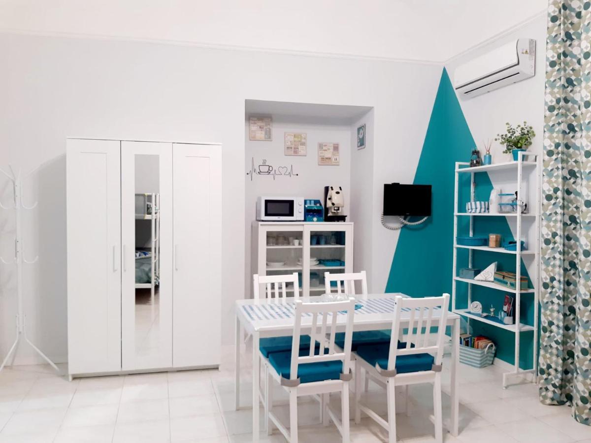 Dory'S Room Camera Nel Cuore Di Napoli المظهر الخارجي الصورة