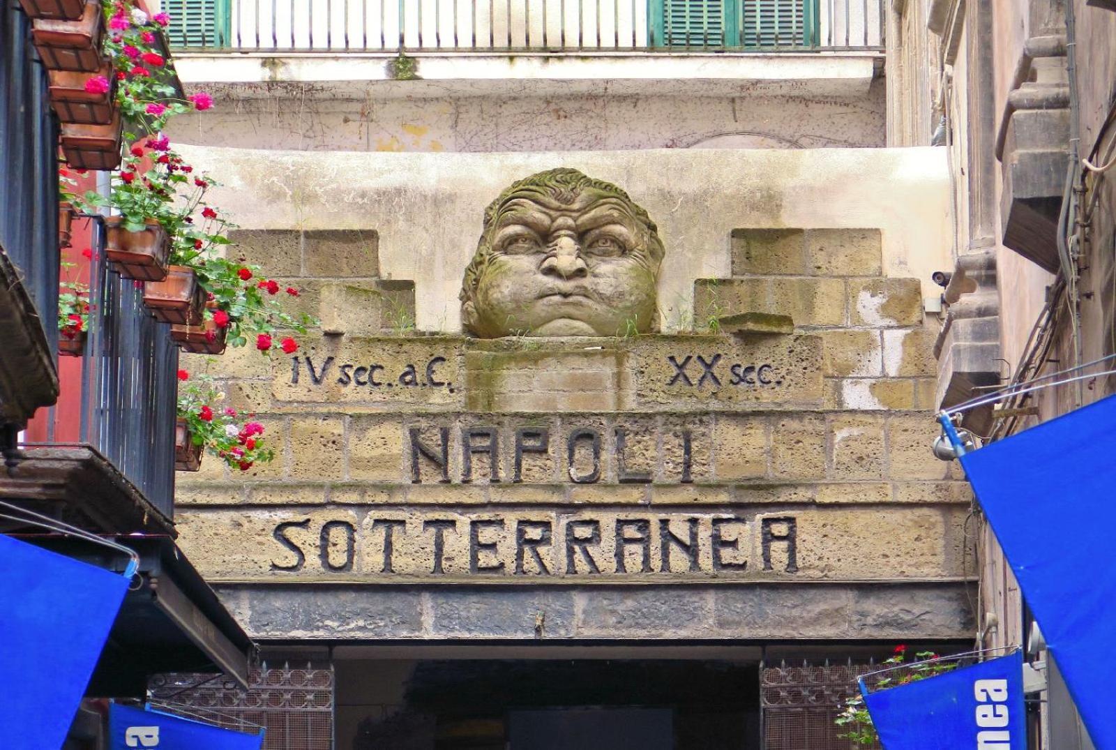 Dory'S Room Camera Nel Cuore Di Napoli المظهر الخارجي الصورة