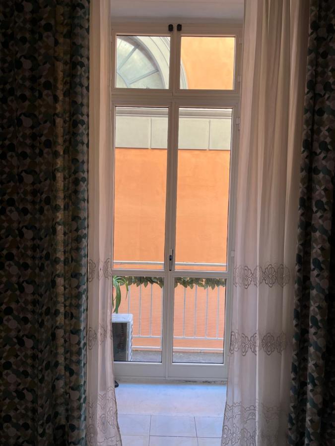 Dory'S Room Camera Nel Cuore Di Napoli المظهر الخارجي الصورة